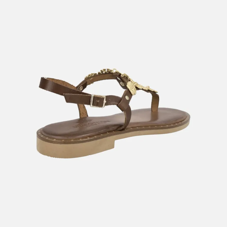 Sandalias griegas con adorno de hojas entrelazadas