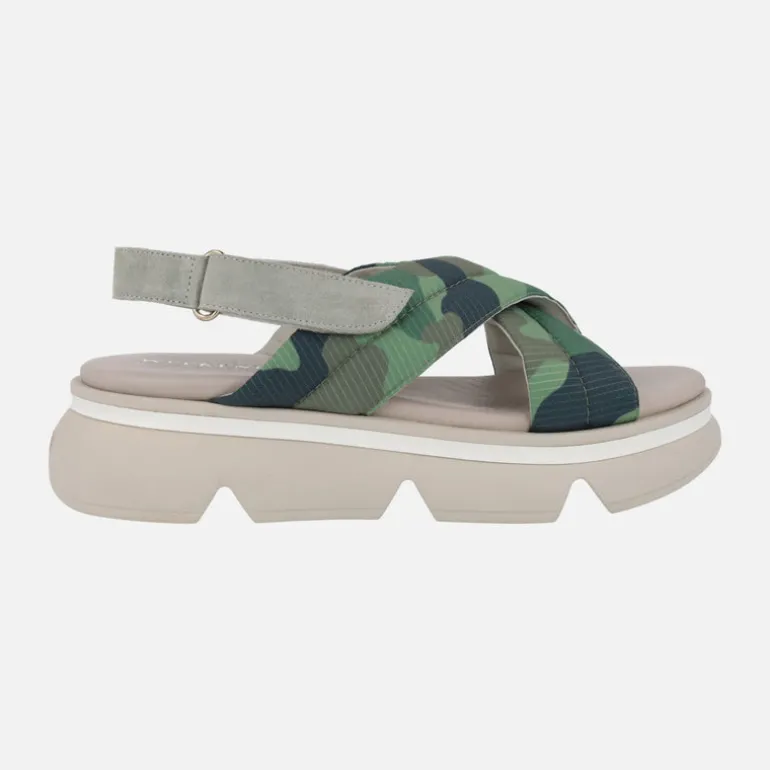 Sandalias Jena verdes en tejido camuflaje con piso volúmen