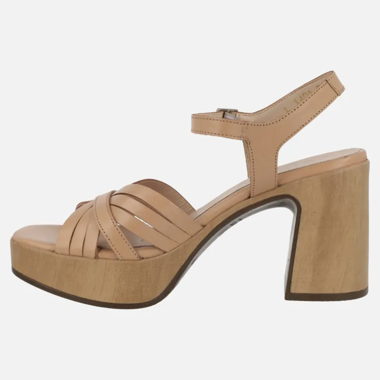 Sandalias Marisol Sand con tacón y plataforma
