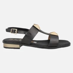 Sandalias negras de piel con adornos y detalles en color oro