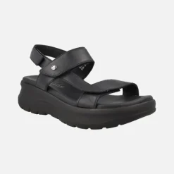 Sandalias negras de piel con plataforma y cierre de velcros Noor