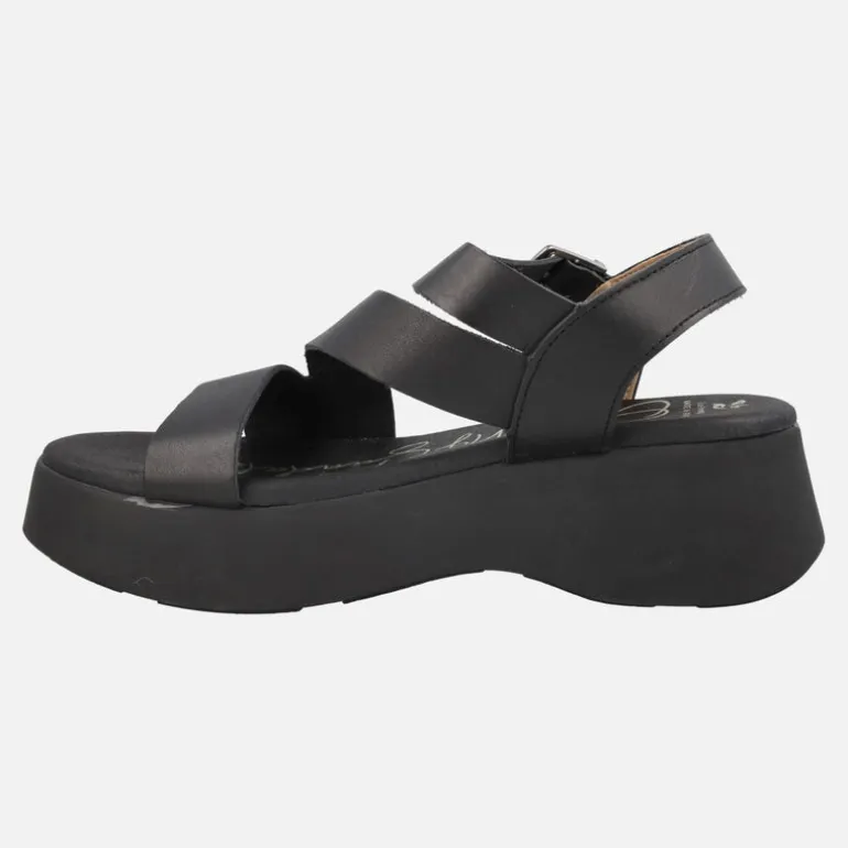 Sandalias negras de piel con cierre de hebilla y plataforma
