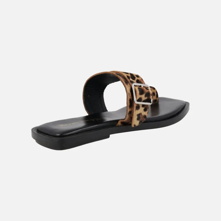 Sandalias planas de dedo con estampado animal print