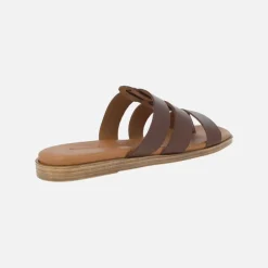 Sandalias planas descalzas de piel