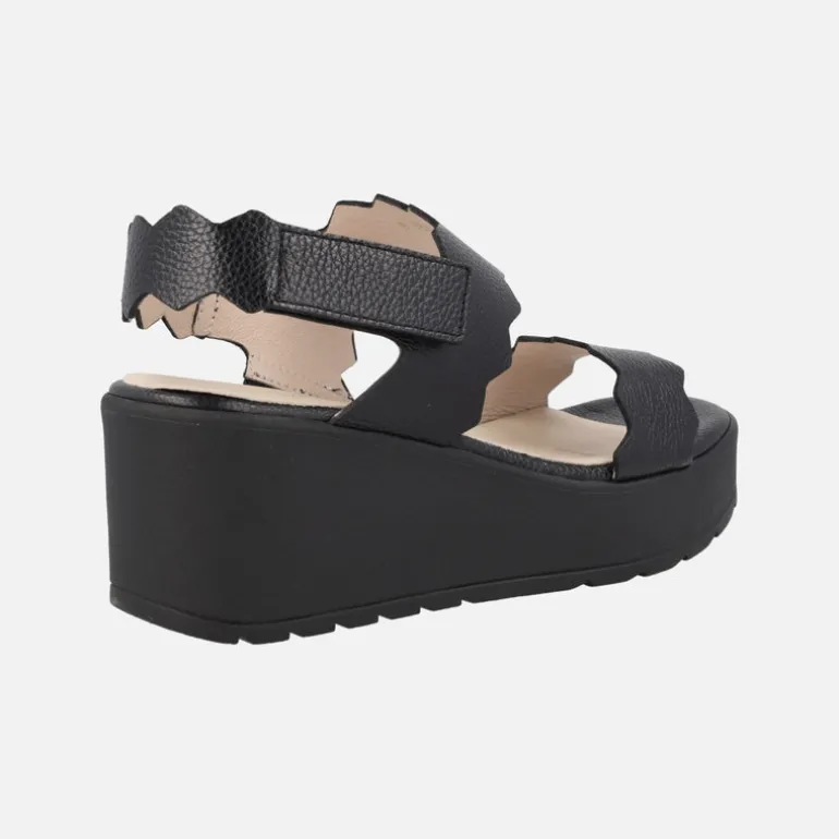 Sandalias Purpura de piel con cuña WondersFLY