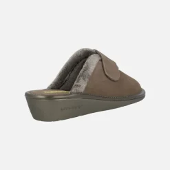 Zapatillas de casa en piel serraje con cierre de velcro