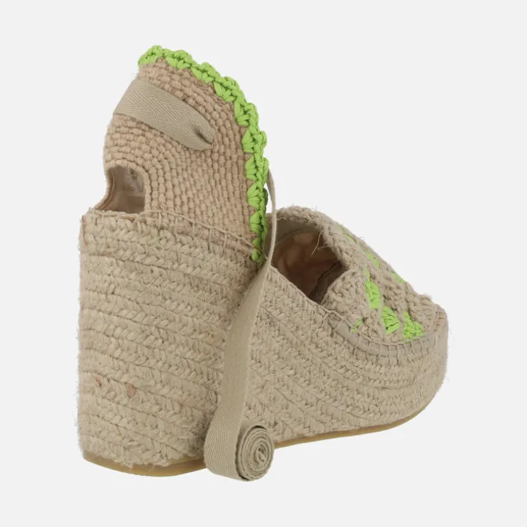 Zapatillas de esparto con cuña alta y plataforma en tejido ganchillo