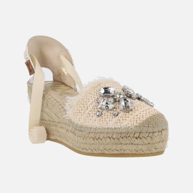 Zapatillas de esparto en rafia con adorno de cristales y cintas