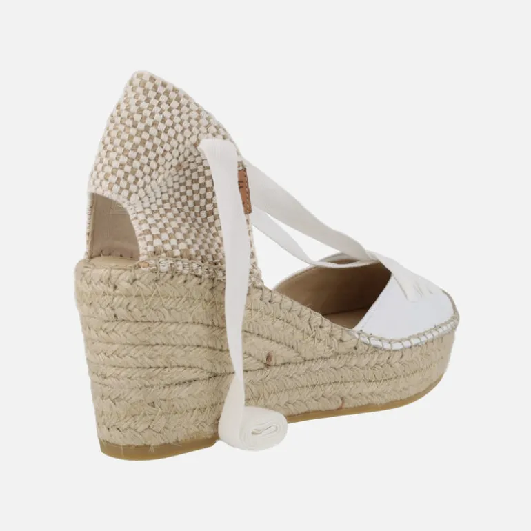 Zapatillas de esparto en piel blanca con cintas