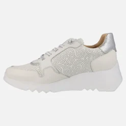 Zapatillas deportivas de piel con dibujos troquelados