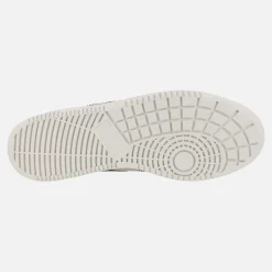 Zapatillas deportivas en piel serraje con cierre de cordones