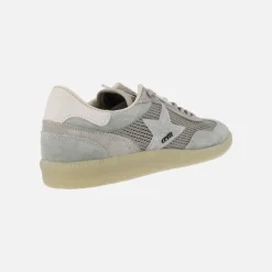 Zapatillas deportivas en combinado de serraje y rejilla