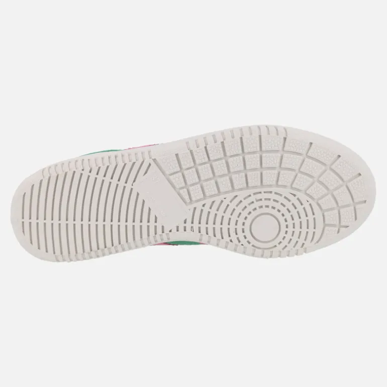 Zapatillas deportivas en piel serraje con cierre de cordones