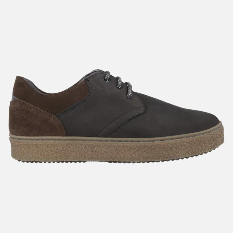 Zapatos casual de cordones en nobuck negro con talonera marrón