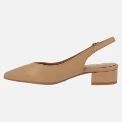 Zapatos corte salón de piel destalonados
