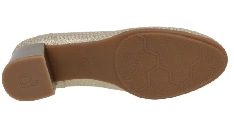 Zapatos corte salón de piel grabada con tacón bajo