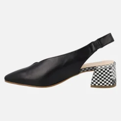 Zapatos corte salón destalonados en piel con tacones a cuadros