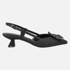 Zapatos corte salón destalonados en acabado rafia