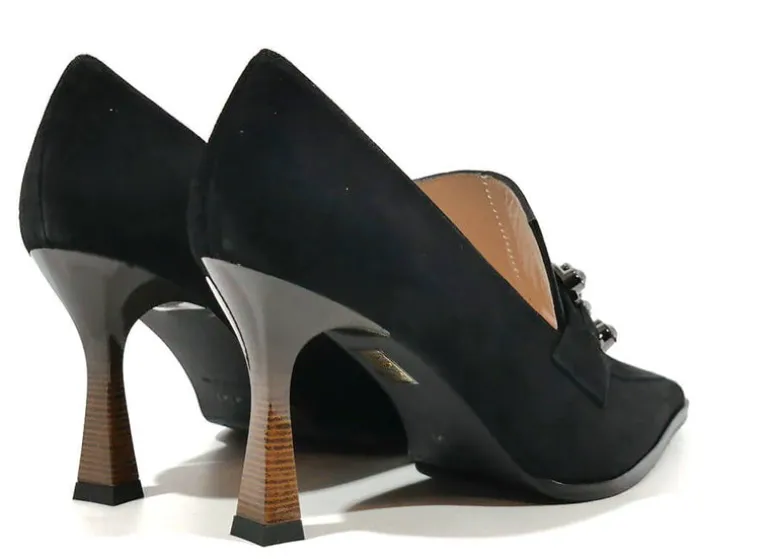 Zapatos de ante con copete y adorno Meidin