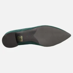 Zapatos de ante con tacón bajo y adorno Iga