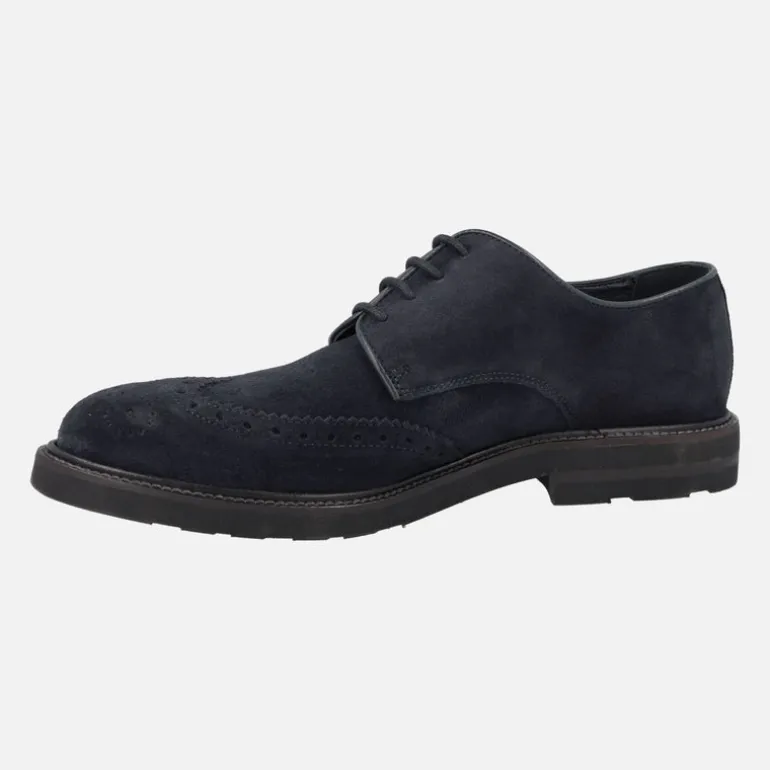Zapatos de cordones con pala vega en piel serraje