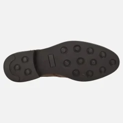 Zapatos de piel con cordones y pala vega
