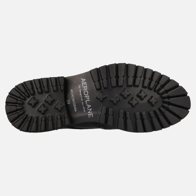 Zapatos de piel con cordones pala vega y picados