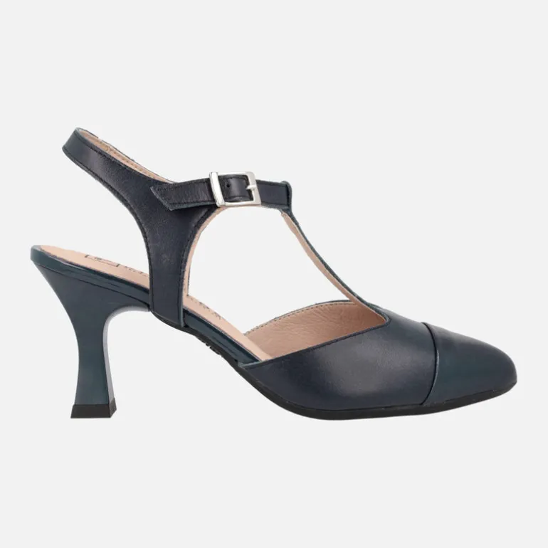 Zapatos de piel destalonados con tira al empeine