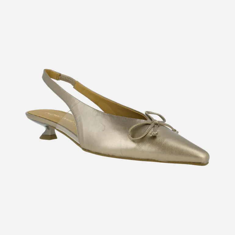 Zapatos de piel destalonados con adorno de lazo