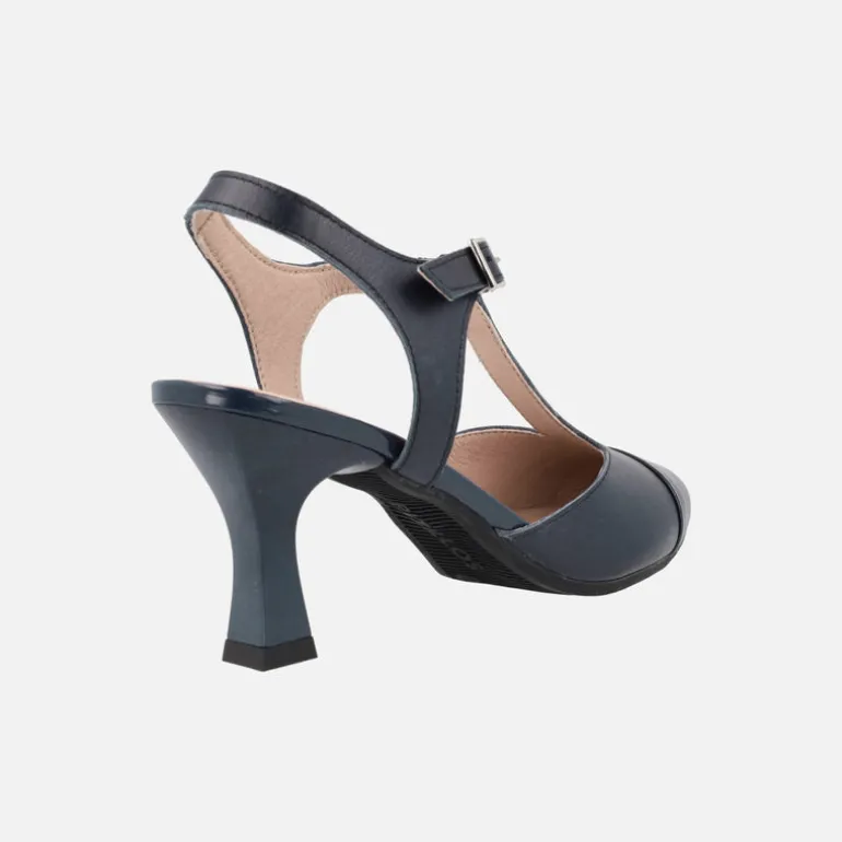 Zapatos de piel destalonados con tira al empeine