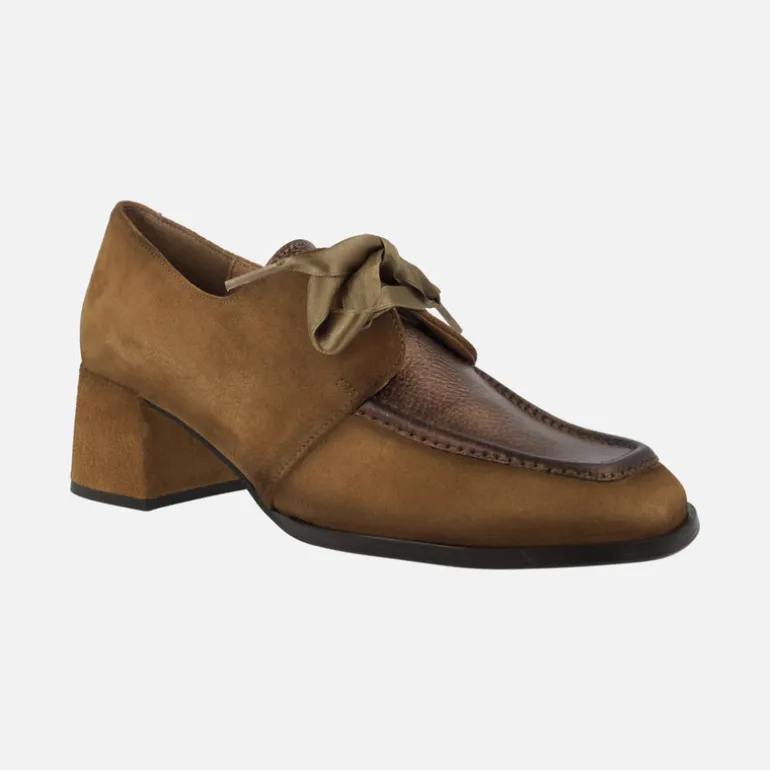 Zapatos de tacón Talitha en piel y ante con cordones de raso