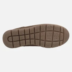 Zapatos deportivos en piel nobuck con cordones para hombre