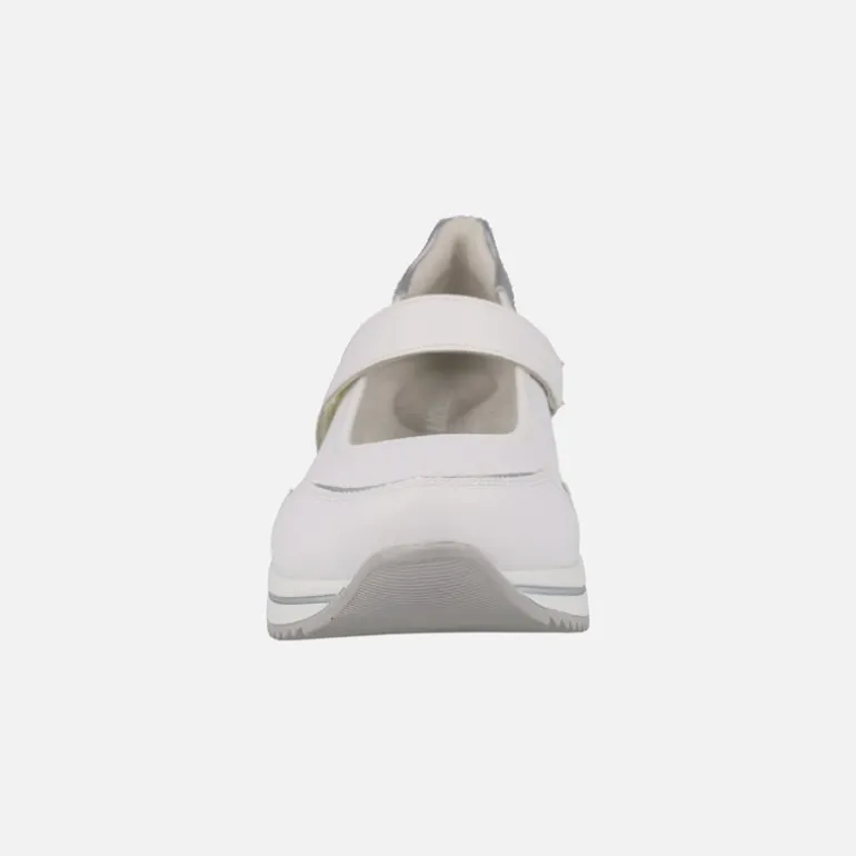 Zapatos deportivos estilo mercedes en combinado blanco y plata