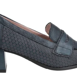 Zapatos mocasines en piel azul marino con antifaz y tacón