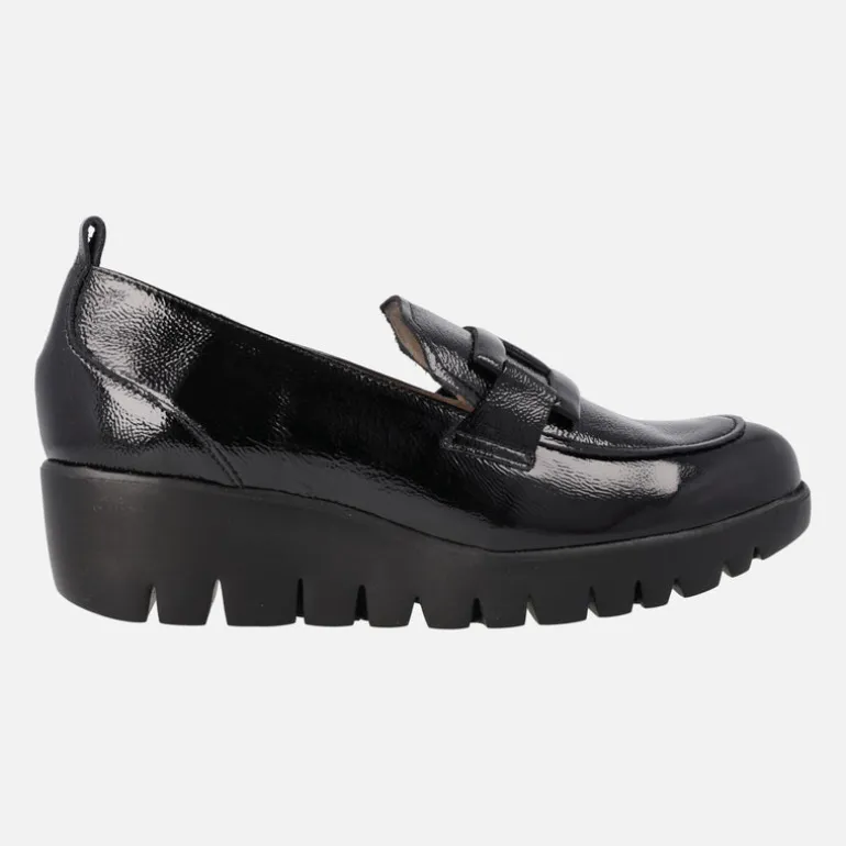 Zapatos mocasines Wonders Fly Rings en charol negro