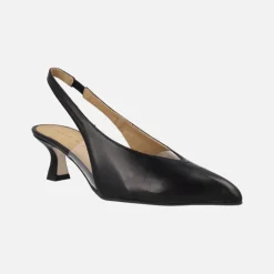 ZAPATOS NEGROS CORTE SALÓN DESTALONADOS EN PIEL COMBINADA CON VINILO