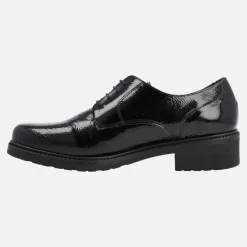 Zapatos negros de charol con cordones