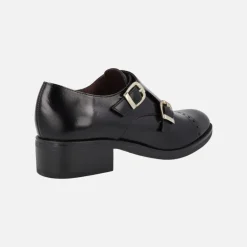 Zapatos negros de piel con hebillas para mujer