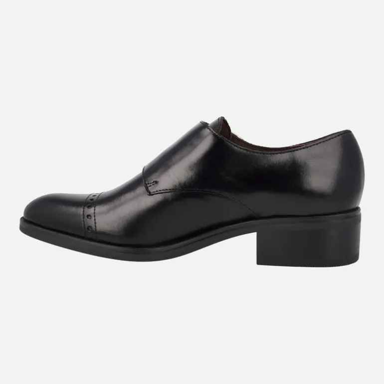 Zapatos negros de piel con hebillas para mujer