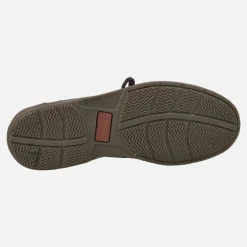 Zapatos náuticos de piel marrón con suela de caucho