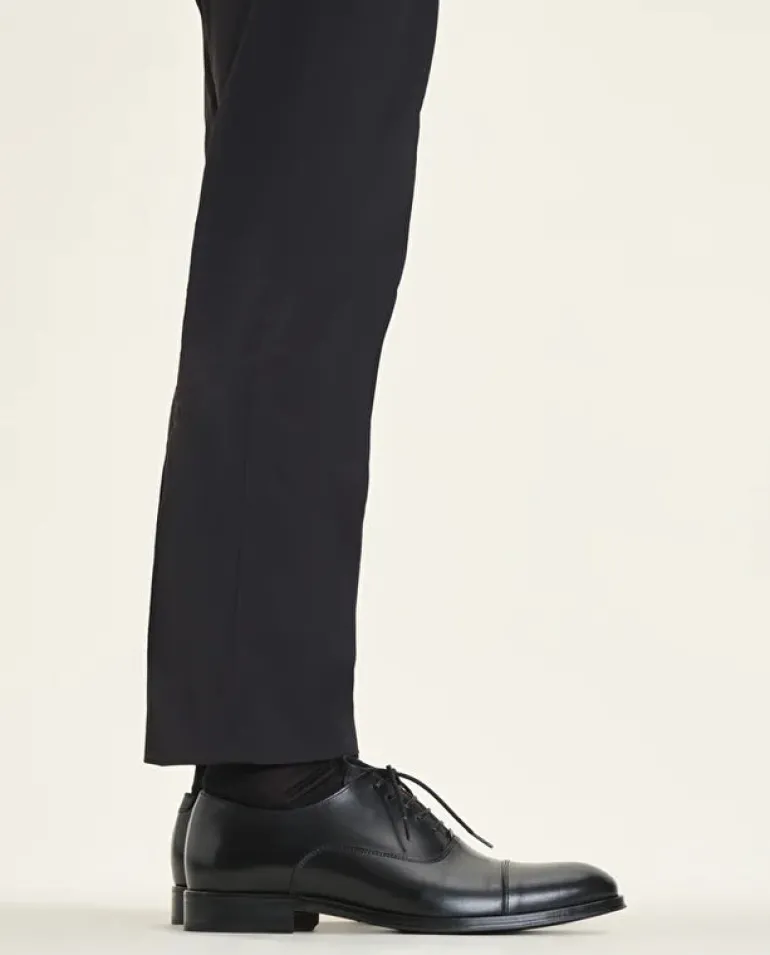 Zapatos oxford Lenox en piel negra con puntera recta