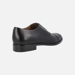 Zapatos oxford Lenox en piel negra con puntera recta