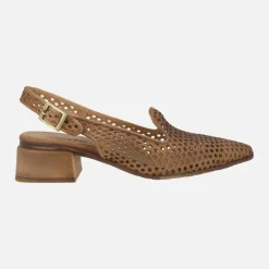 Zapatos trenzados de piel destalonados con copete