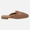Zuecos de piel trenzada en color camel